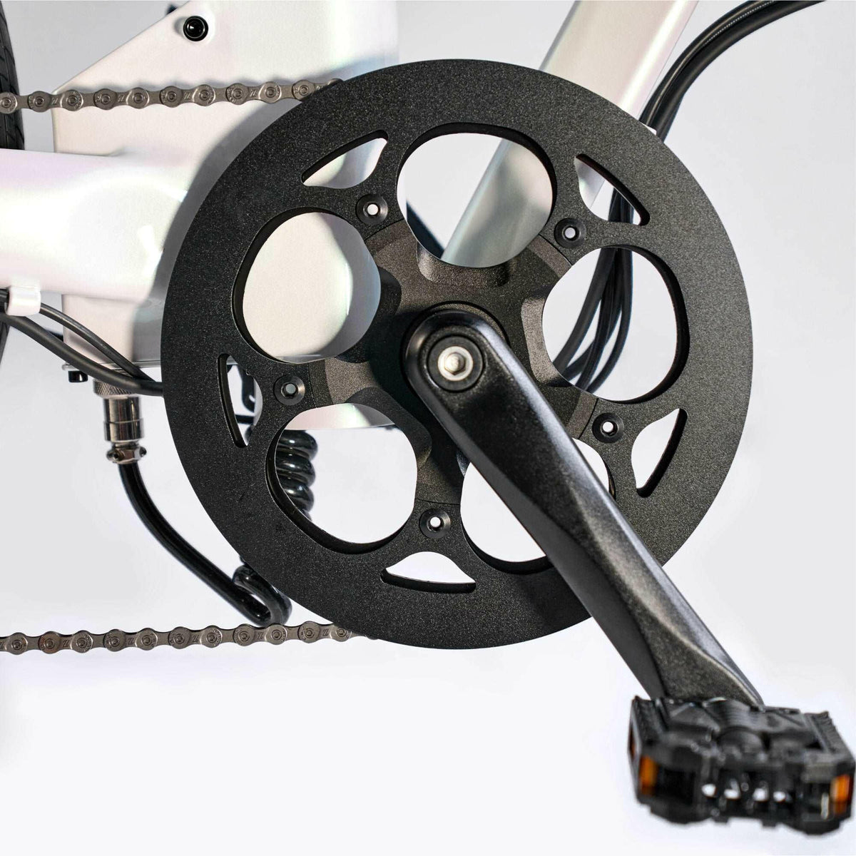 Metal crank on Model 5 folding e-bike